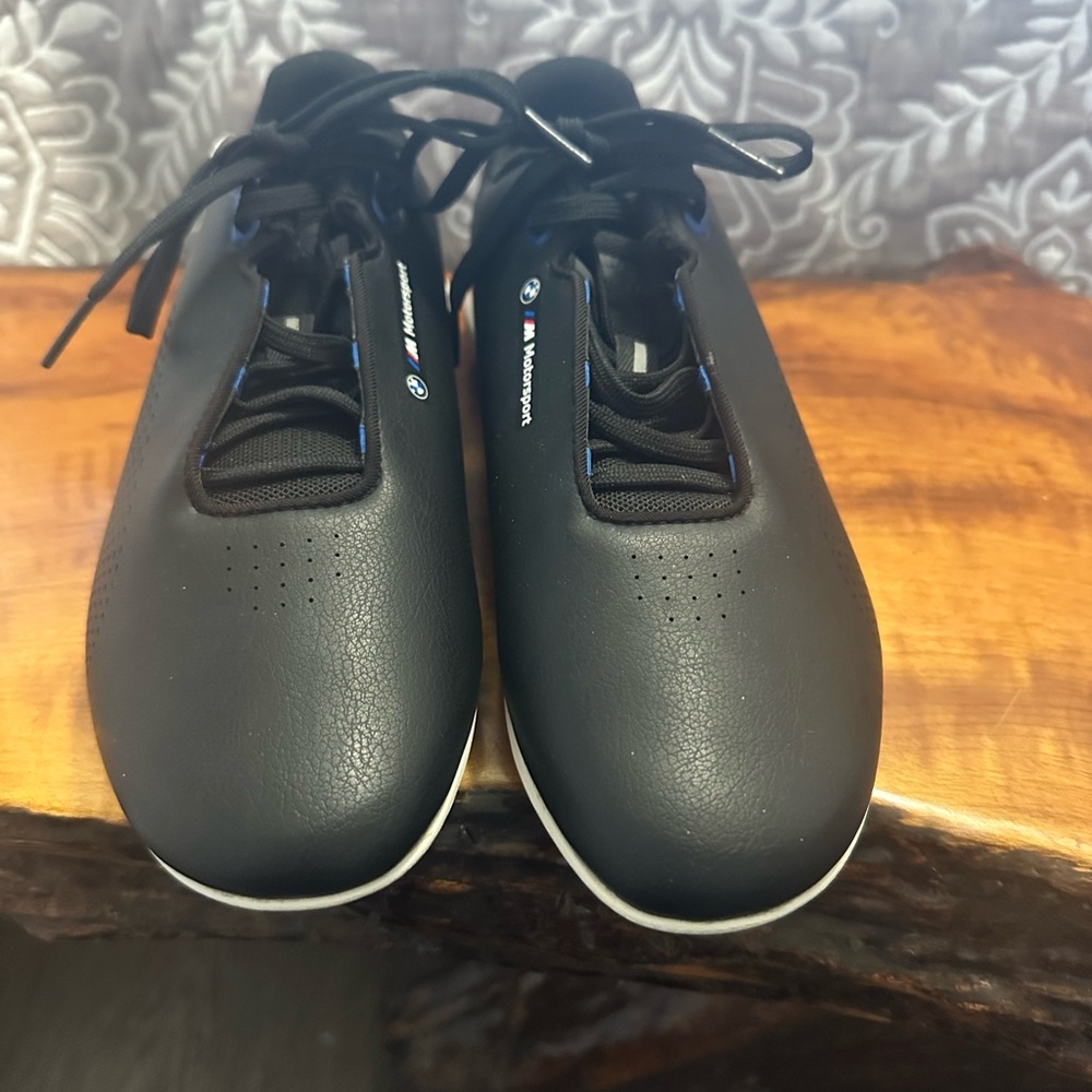 Women's Black Athletic Shoes - Picture 5 of 8